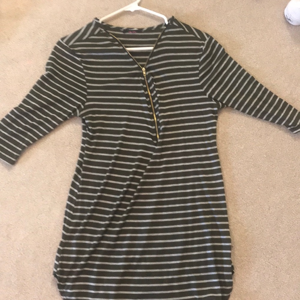 Striped olive green long shirt with zipper